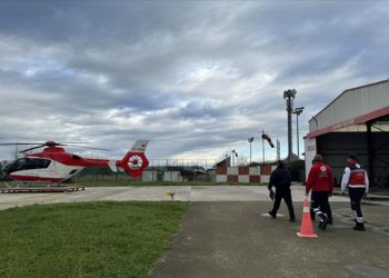 Karadeniz semalarında helikopterle 265 hastanın imdadına yetiştiler