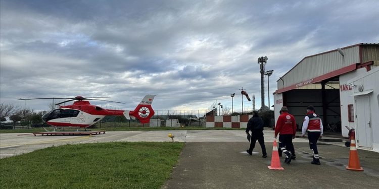 Karadeniz semalarında helikopterle 265 hastanın imdadına yetiştiler