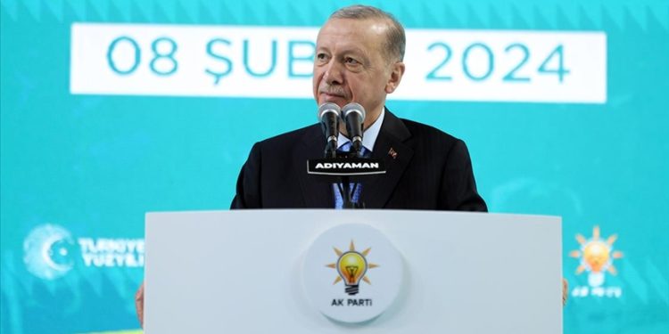 Hedefimiz 2 ayda deprem bölgesi genelinde 75 bin konutun teslimini yapmaktır