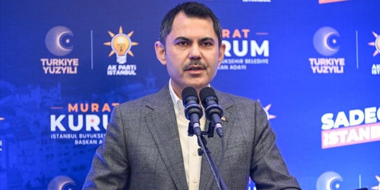 Mevcut yönetim İstanbul’un gerçek gündeminden kaçarak insanımızın vaktini harcamaya devam ediyor