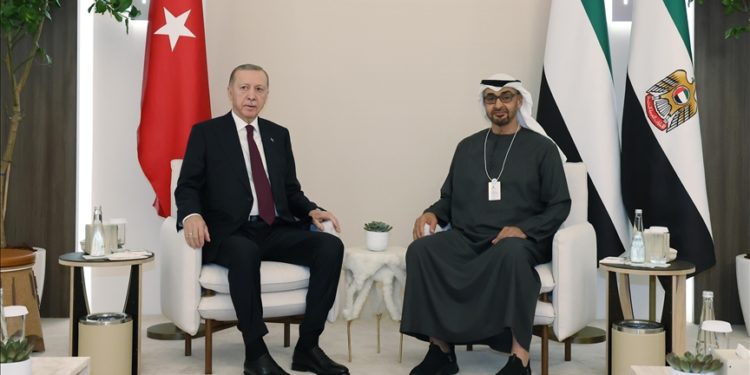 Cumhurbaşkanı Erdoğan Dubai'de ikili görüşmeler gerçekleştirdi