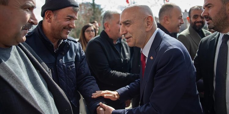 Cumhur İttifakı’nın ABB Başkan adayı Altınok, Pursaklar’da ziyaretlerde bulundu