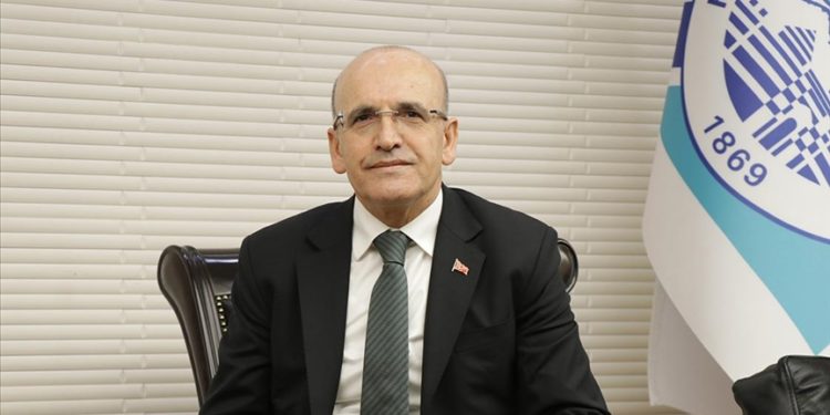 Hazine ve Maliye Bakanı Şimşek, Kayseri'de ziyaretlerde bulundu