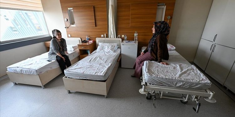 Van’daki “Anne Oteli” 6 yılda 10 bin 761 anneyi misafir etti