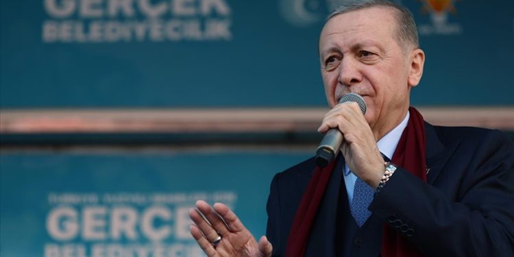 Gazze’deki zulmün, Kudüs’teki tacizlerin durması için elimizdeki tüm imkanları kullanacağız