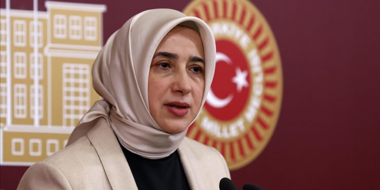 AK Parti, yargı alanında düzenlemeler içeren kanun teklifini TBMM Başkanlığına sundu