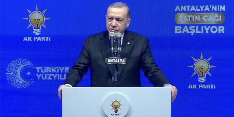 CANLI: Cumhurbaşkanı Erdoğan konuşuyor