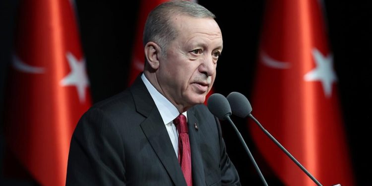 Yüksek yargı kurumlarımız arasındaki ihtilafı gidermek mecburiyetindeyiz