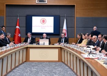 Enerji alanında düzenlemeler içeren kanun teklifi komisyonda kabul edildi