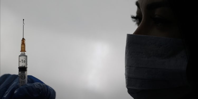 Sağlık Bakanlığının 27 bin sözleşmeli personel alım ilanı Resmi Gazete’de