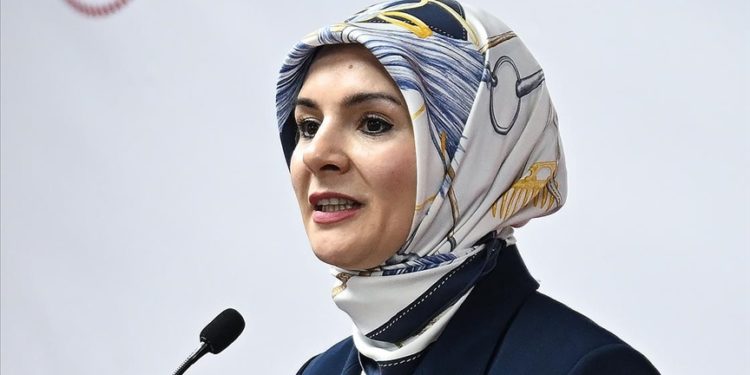 Bakan Göktaş, memleketi Emirdağ'da konuştu: İstihdamı desteklemeye devam edeceğiz