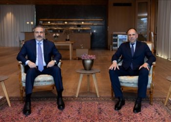 Dışişleri Bakanı Fidan, Almanya'da Yunan mevkidaşı Yerapetritis ile görüştü