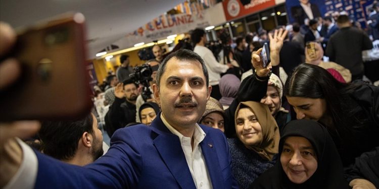 İBB Başkan adayı Kurum Kağıthane’de mahalle başkanlarıyla buluştu