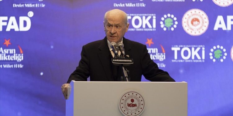 Türkiye tek nefes, tek yürek halinde kenetlenmiştir