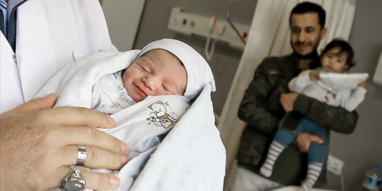 Hatay Eğitim ve Araştırma Hastanesinde ilk doğum gerçekleşti