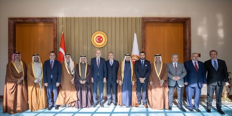 TBMM Başkanı Kurtulmuş, Katar-Türkiye Parlamentolar Arası Dostluk Grubu Başkanı Al Hitmi’yi kabul etti