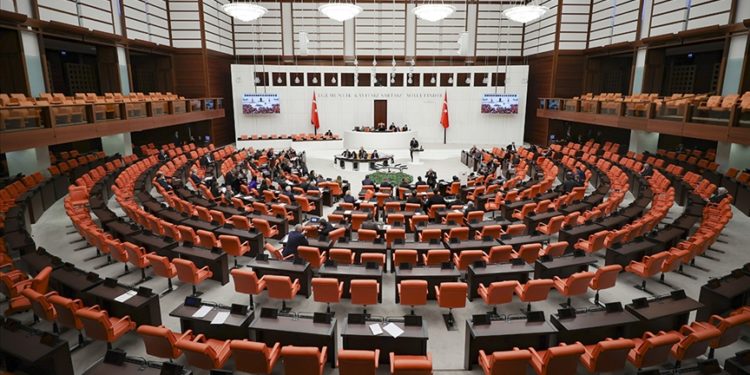 TBMM Genel Kurulu 8. Yargı Paketi'nin görüşmelerine başlayacak