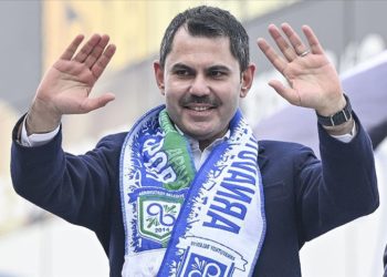 İstanbul’a 1 litre su kaynağı getirmedikleri gibi güzel İSKİ’mizi borç batağına sürüklediler