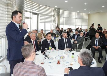 İstanbul’un sanayisini her daim ayakta tutmak zorundayız