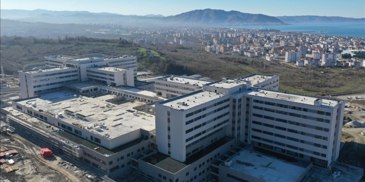 Yatak kapasitesi 1200’e yükseltilen Ordu Şehir Hastanesinde sona doğru