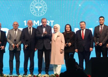 Emine Erdoğan'dan 14 Mart Tıp Bayramı paylaşımı