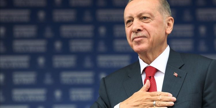 CANLI: Cumhurbaşkanı Erdoğan konuşuyor