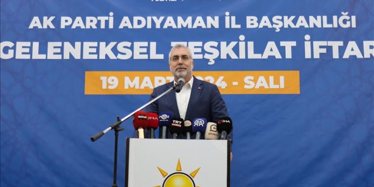 Bakan Işıkhan:Milletin huzuru ve mutluluğundan başka kırmızı çizgimiz yok