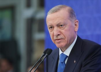 Cumhurbaşkanı Erdoğan, bayram tatilinin kamu çalışanları için 9 güne çıkarılacağını açıkladı
