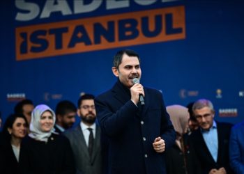 Kirli pazarlıklarla İstanbul’un kaynaklarını peşkeş çekmeye kalktılar