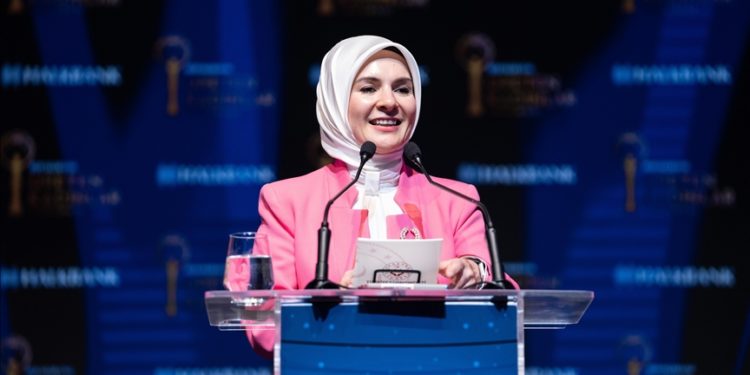 2028 yılı sonuna kadar kadın istihdam oranını yüzde 36,2’ye yükseltmeyi hedefliyoruz