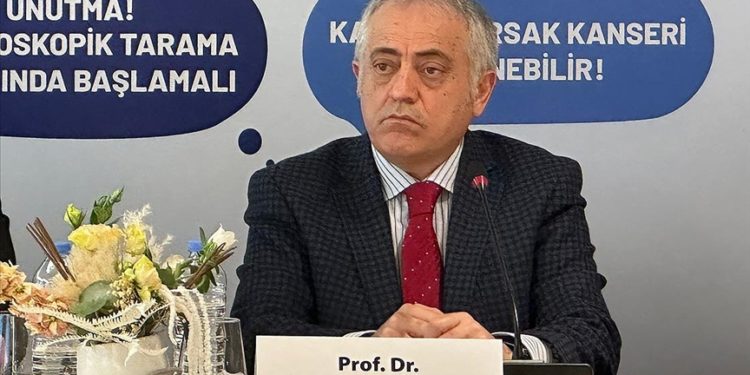 Kolon kanserinin genç yaşta görülme sıklığının arttığı uyarısı