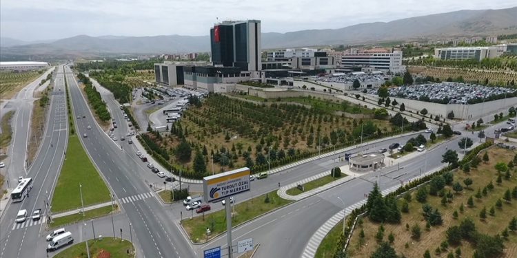 Malatya çapraz karaciğer nakillerinde “dalya” demeye hazırlanıyor