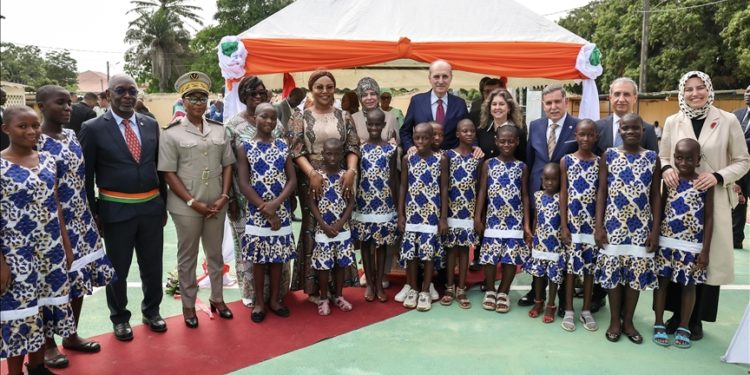 Yetim bırakılan bütün evlatlarımıza sahip çıkmak bir insanlık borcu