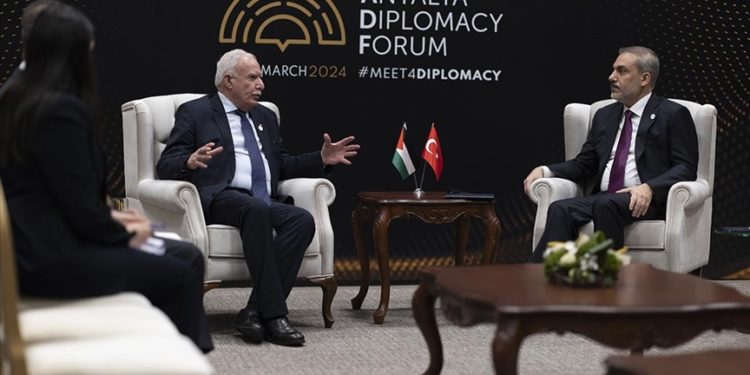 Dışişleri Bakanı Fidan, Antalya Diplomasi Forumu kapsamında ikili görüşmeler yaptı