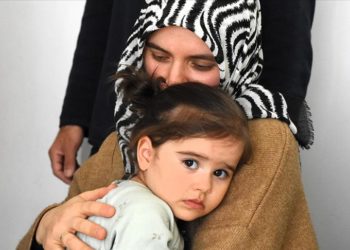 Minik Eslem akciğerine kaçan mısır parçasının çıkarılmasıyla rahat nefes aldı