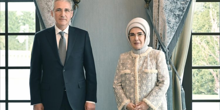Emine Erdoğan, BM İklim Değişikliği Konferansı Başkanı Babayev ile görüştü