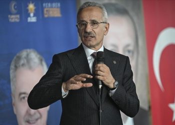 Bakan Uraloğlu: Hızlı treni Karadeniz’e indireceğiz