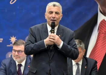 Türkiye’nin her tarafına ne yapılıyorsa İzmir’e de fazlasıyla yapıldı