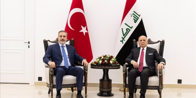 Dışişleri Bakanı Fidan, Iraklı mevkidaşı Hüseyin ile görüştü