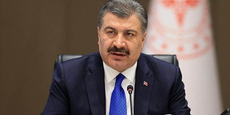 Bakan Koca’dan sağlık teknikerlerine yönelik yeni düzenlemeye ilişkin açıklama