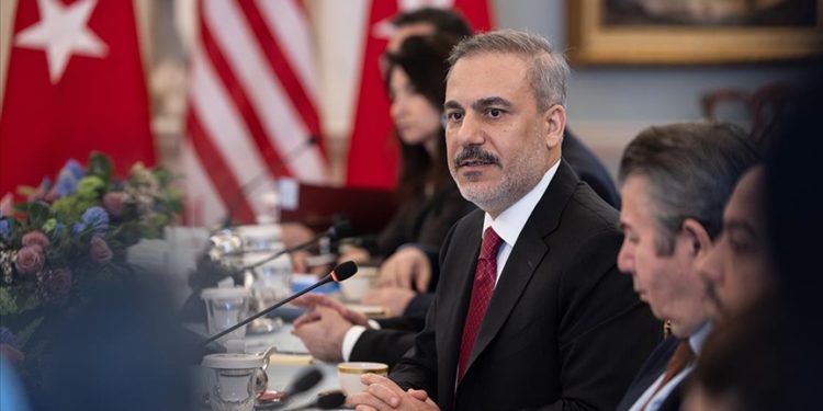 Blinken'la görüşen Fidan: Gazze’deki vahim durum, meseleye acilen eğilmemizi gerektiriyor