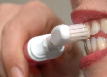 İnternetten alınan diş beyazlatma kitleri için “zarar verebilir” uyarısı