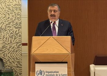 Biz nasıl insanlar olduk da (Gazze’de) çocuklar ölürken uyuyabiliyoruz?