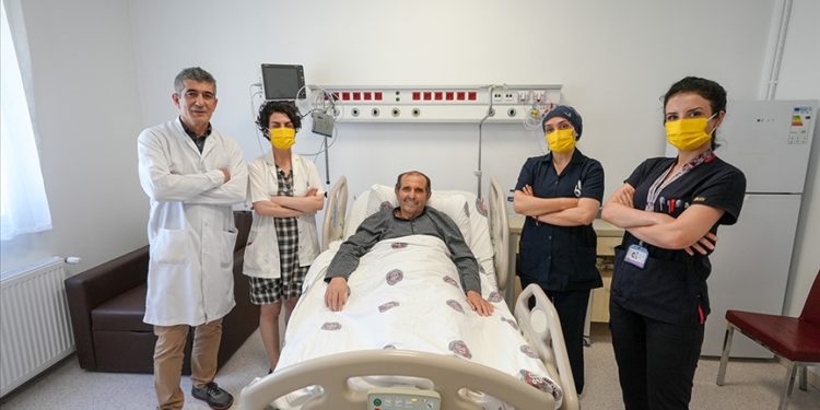 Cerrahpaşa Tıp Fakültesi yaklaşık 40 yıldır organ naklinin adresi olmayı sürdürüyor