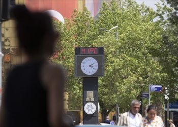 Aşırı sıcaklar sağlık riski yaratıyor