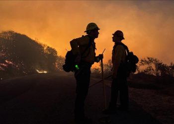 California'da orman yangını dumanından 10 yılda en az 52 bin kişi erken yaşta öldü