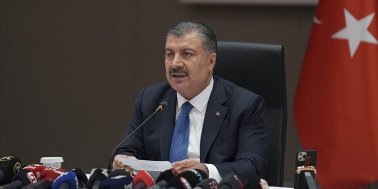 Bakan Koca, mantardan zehirlenip karaciğer nakli olan kadının videosunu paylaştı