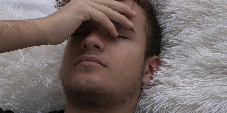 Yüksek sıcaklık ve nem uykunun “baş düşmanları”