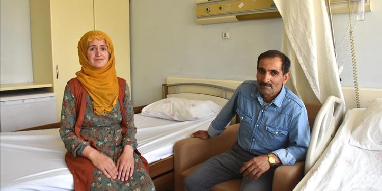 Bacak ve kolunda güç kaybına neden olan tümörden 6 saatlik ameliyatla kurtuldu