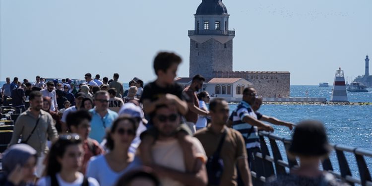 Sağlık Bakanlığından kronik hastalığı bulunanlar için sıcak hava uyarısı